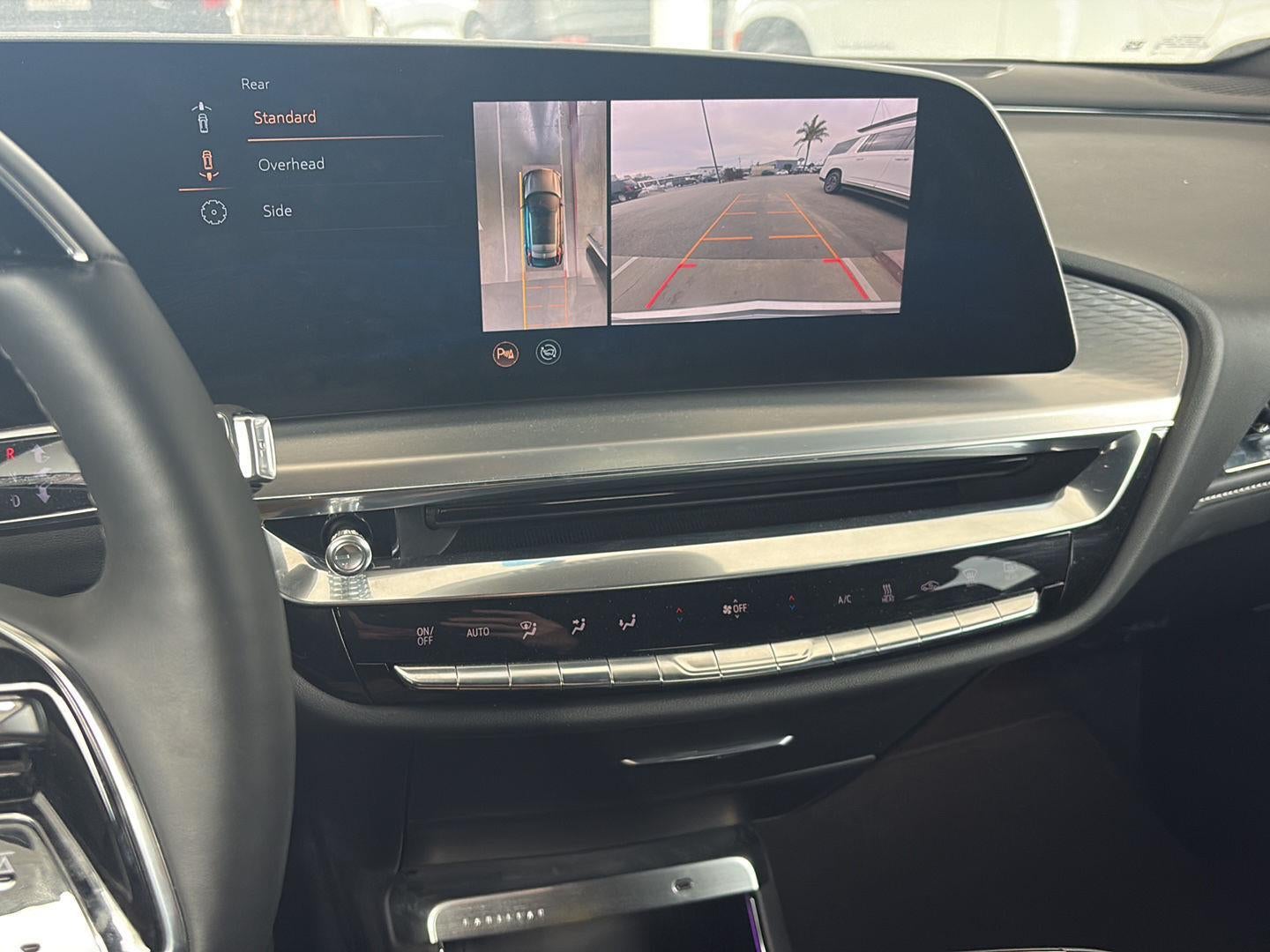 2023 Cadillac LYRIQ Luxury