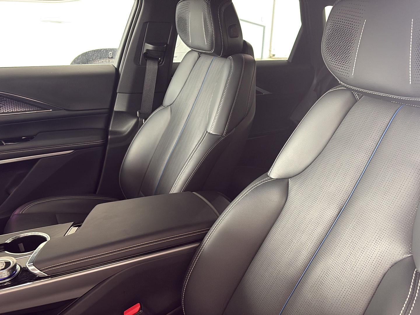 2023 Cadillac LYRIQ Luxury