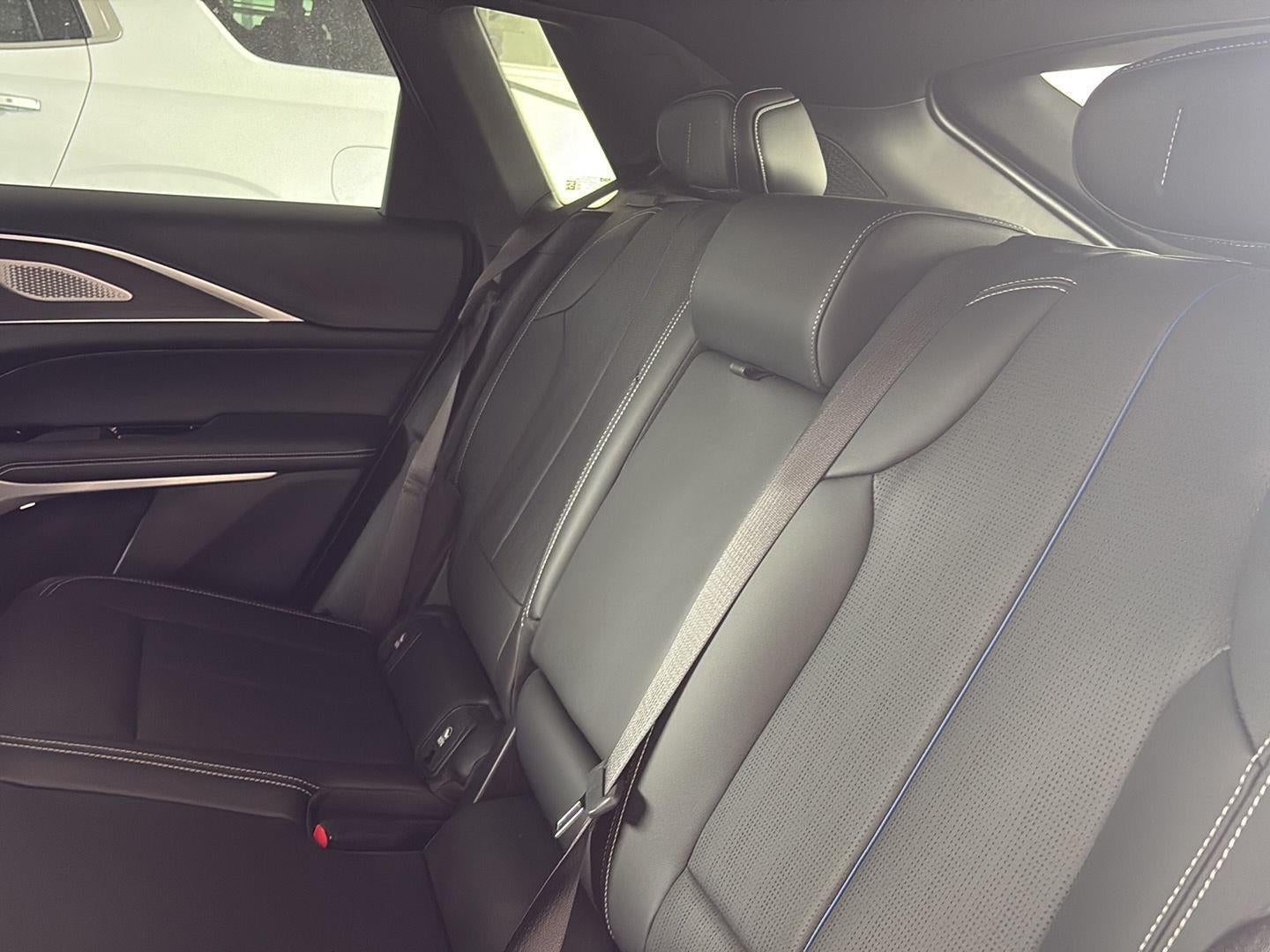 2023 Cadillac LYRIQ Luxury