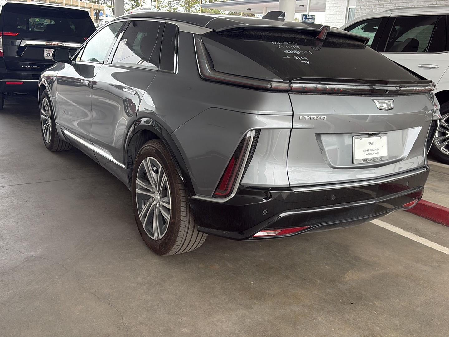 2023 Cadillac LYRIQ Luxury