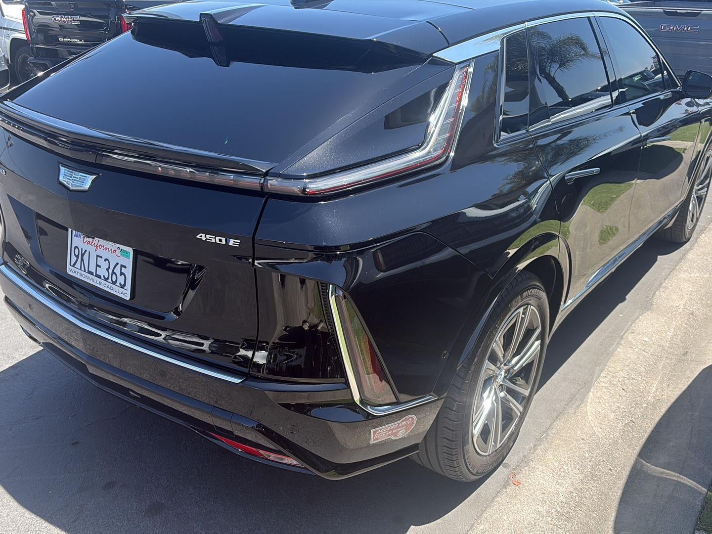 2024 Cadillac LYRIQ Luxury 1