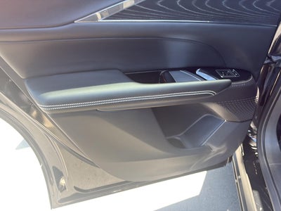 2024 Cadillac LYRIQ Luxury 1