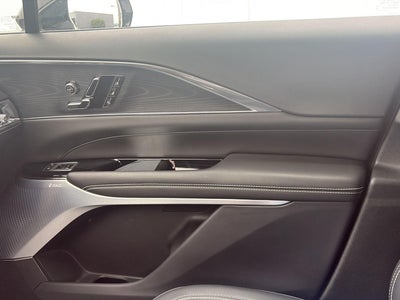 2024 Cadillac LYRIQ Luxury 2