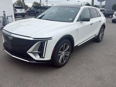 2024 Cadillac LYRIQ Luxury 2