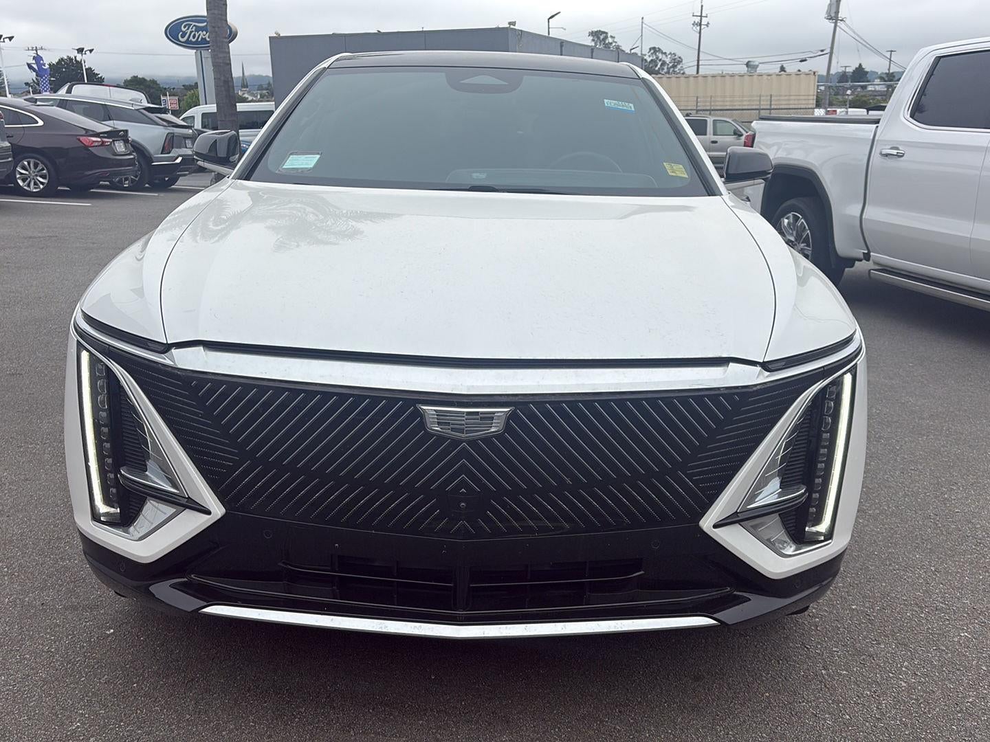 2024 Cadillac LYRIQ Luxury 2
