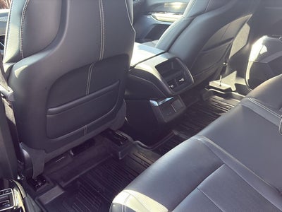 2024 Cadillac LYRIQ Luxury 2