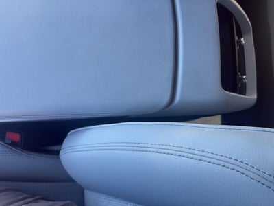 2024 Cadillac LYRIQ Luxury 2