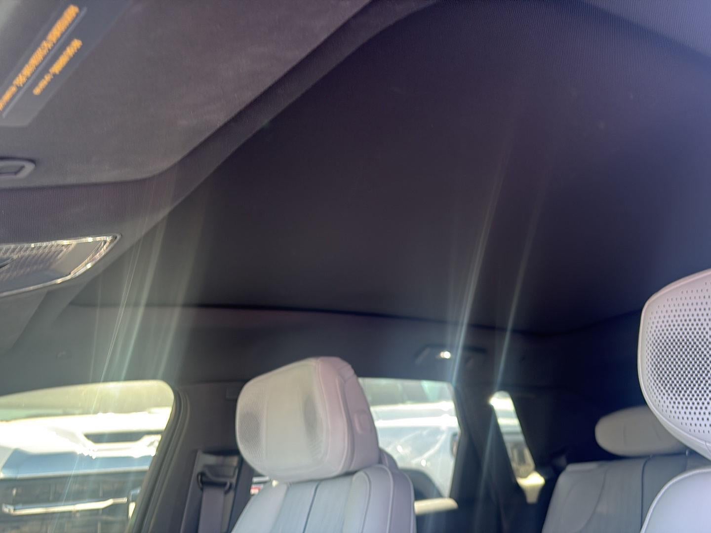 2024 Cadillac LYRIQ Luxury 2