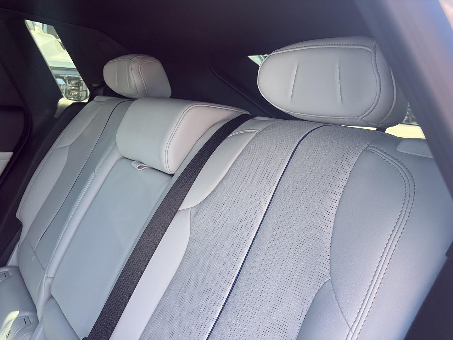 2024 Cadillac LYRIQ Luxury 2