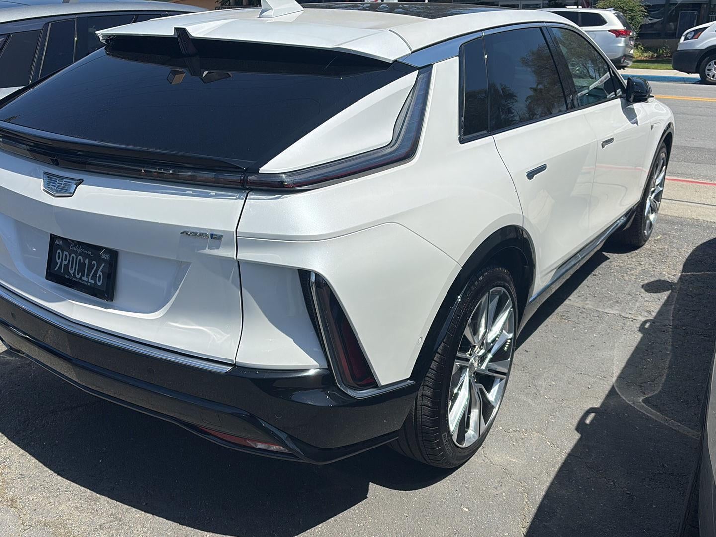 2024 Cadillac LYRIQ Luxury 3