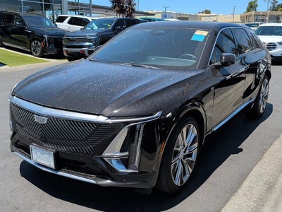 2024 Cadillac LYRIQ Luxury 3