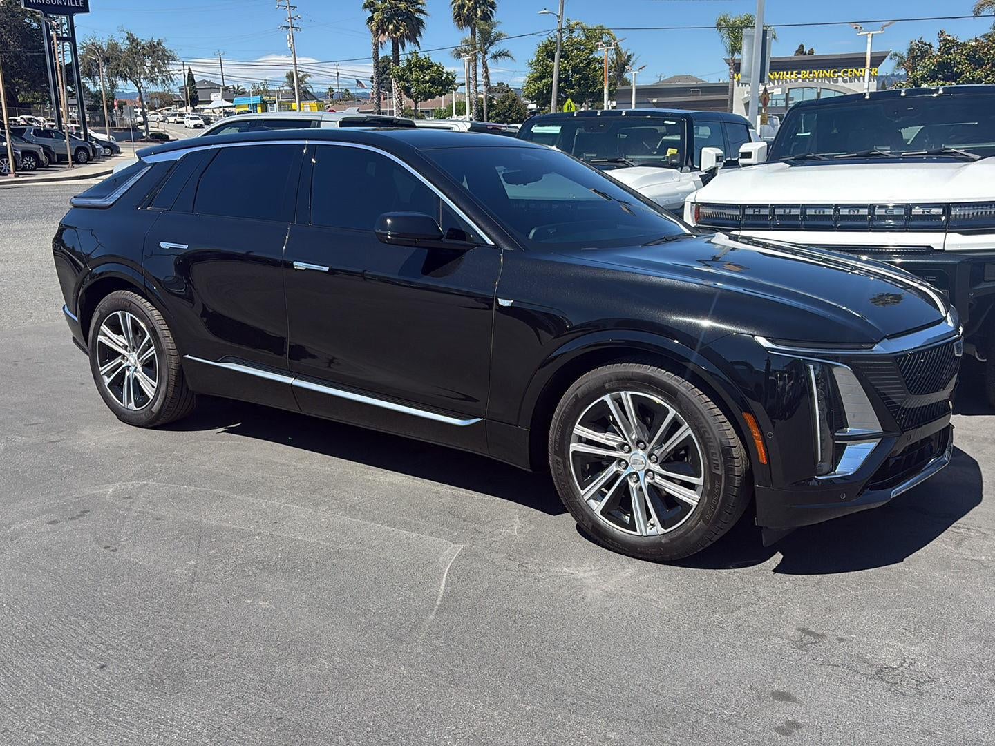 2024 Cadillac LYRIQ Luxury 3