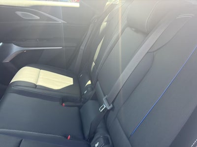 2024 Cadillac LYRIQ Luxury 3
