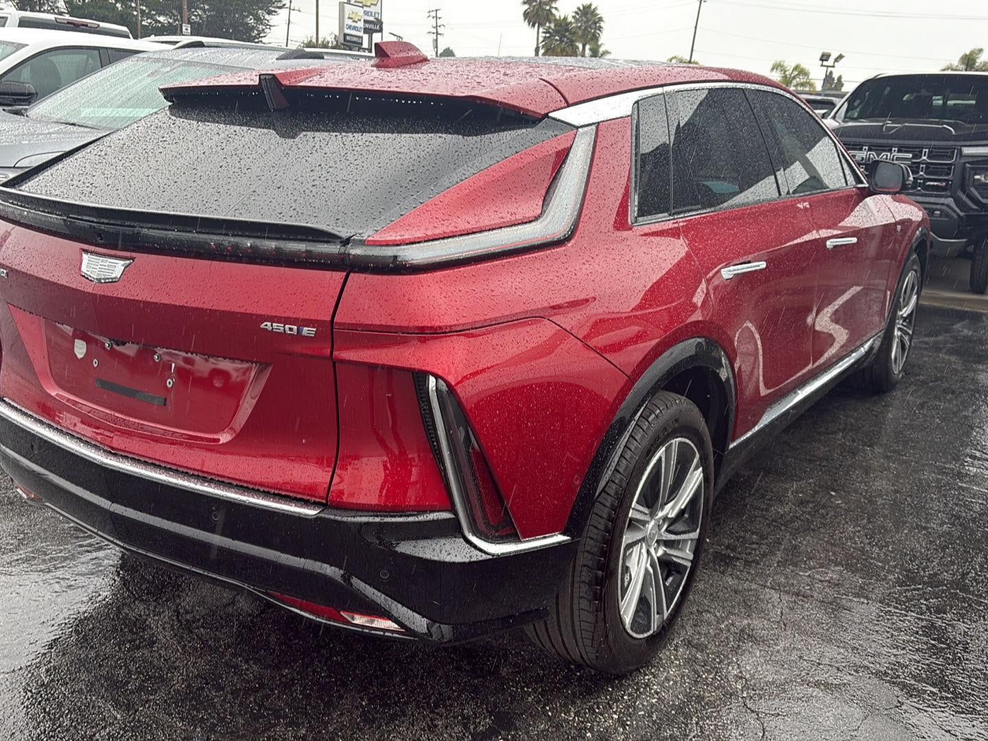 2024 Cadillac LYRIQ Luxury 3