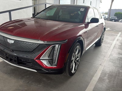 2024 Cadillac LYRIQ Luxury 3