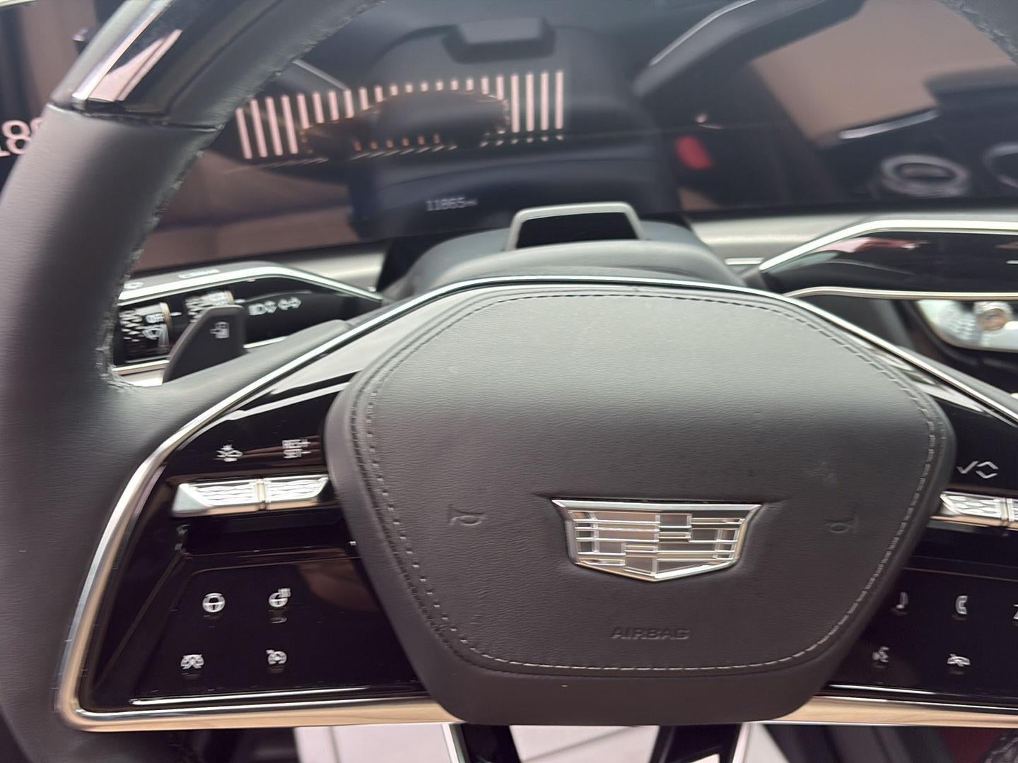 2024 Cadillac LYRIQ Luxury 3