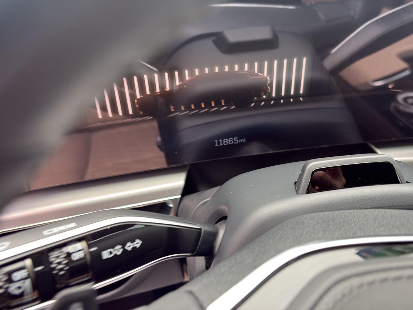 2024 Cadillac LYRIQ Luxury 3