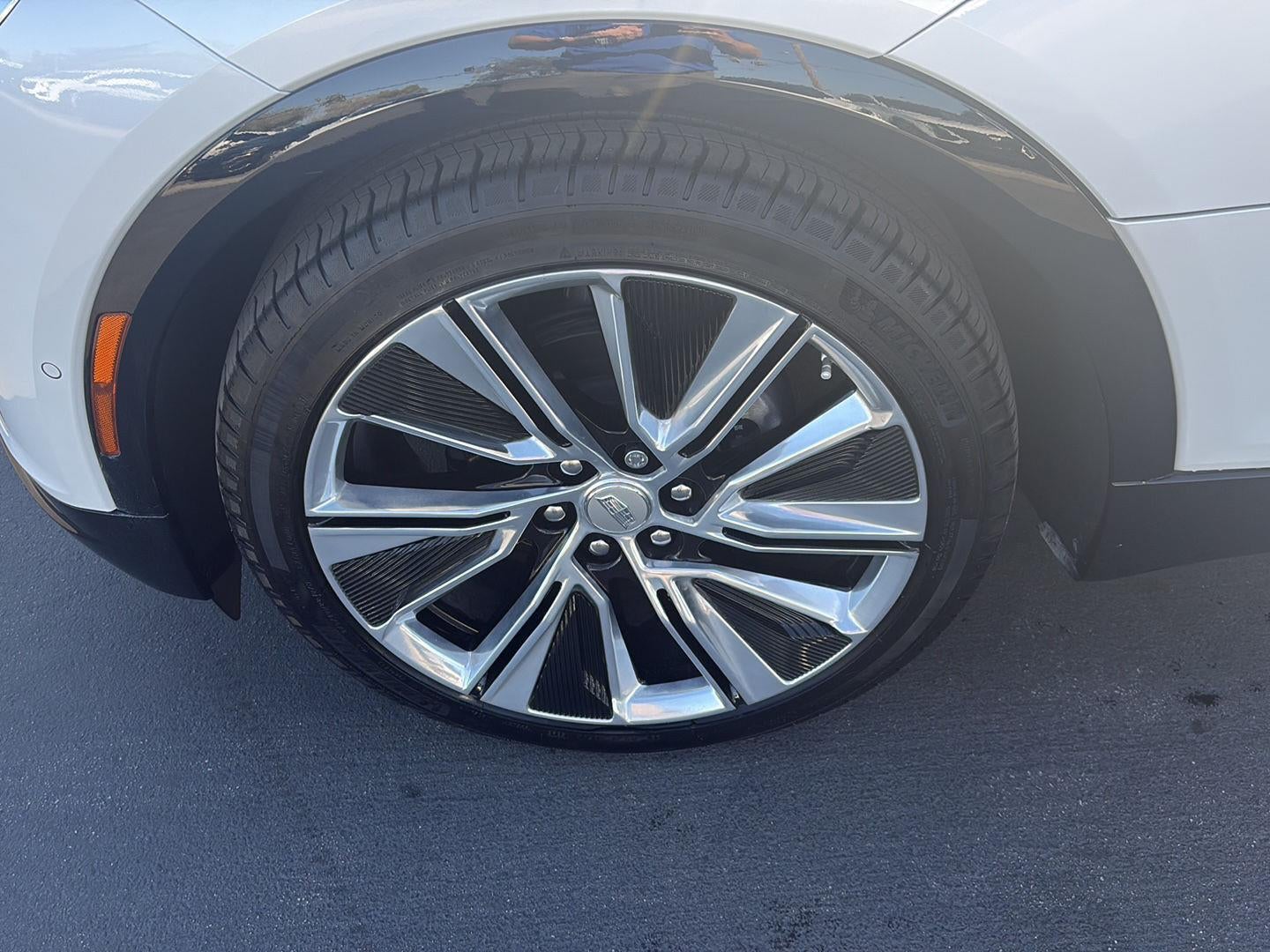 2024 Cadillac LYRIQ Sport 1