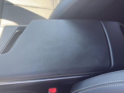 2024 Cadillac LYRIQ Sport 2