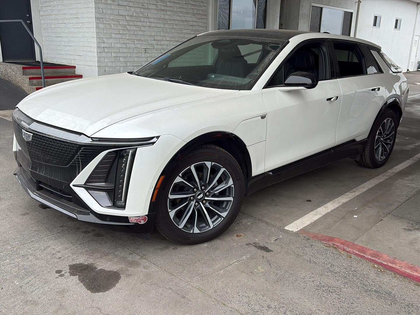 2024 Cadillac LYRIQ Sport 2