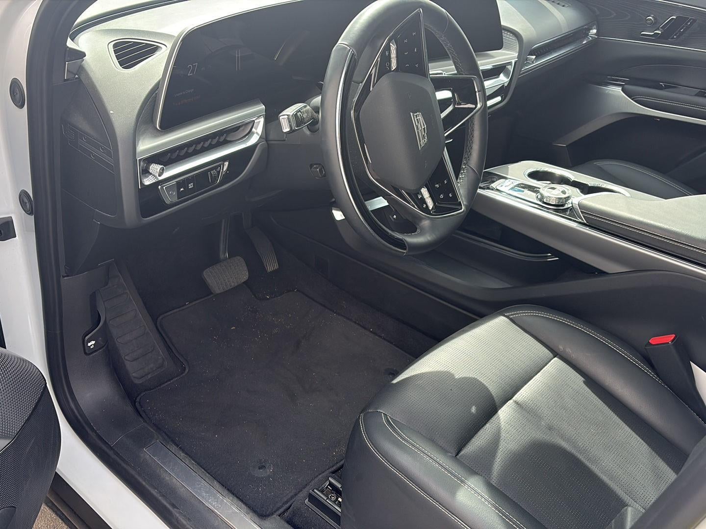 2024 Cadillac LYRIQ Sport 2