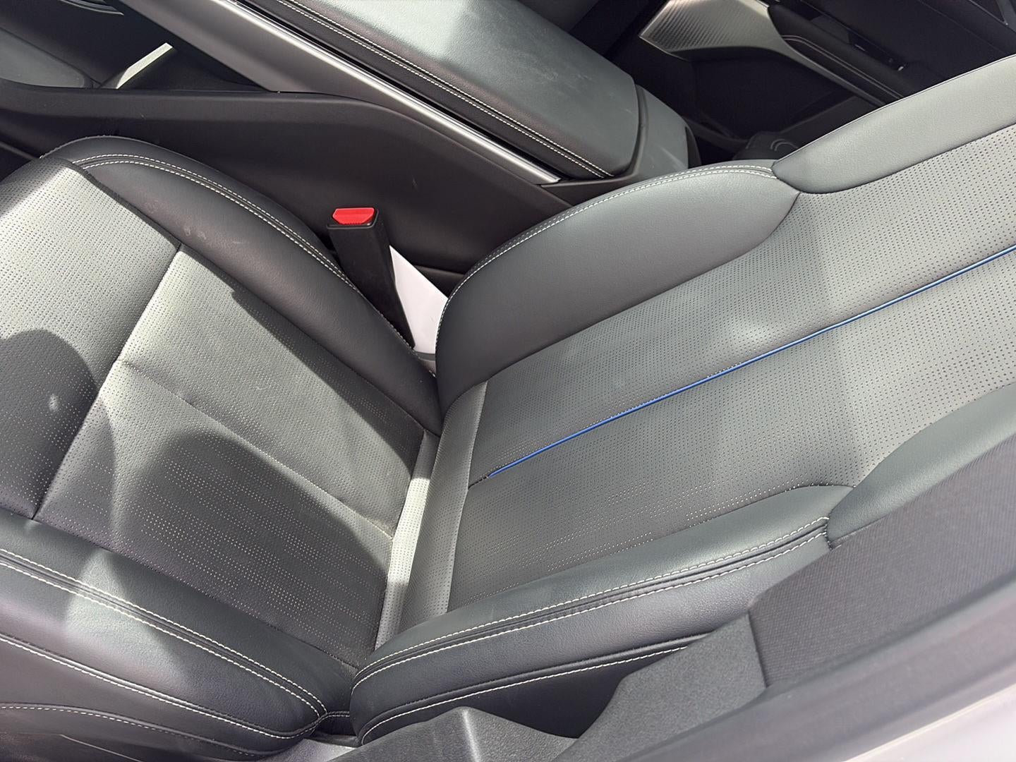 2024 Cadillac LYRIQ Sport 2