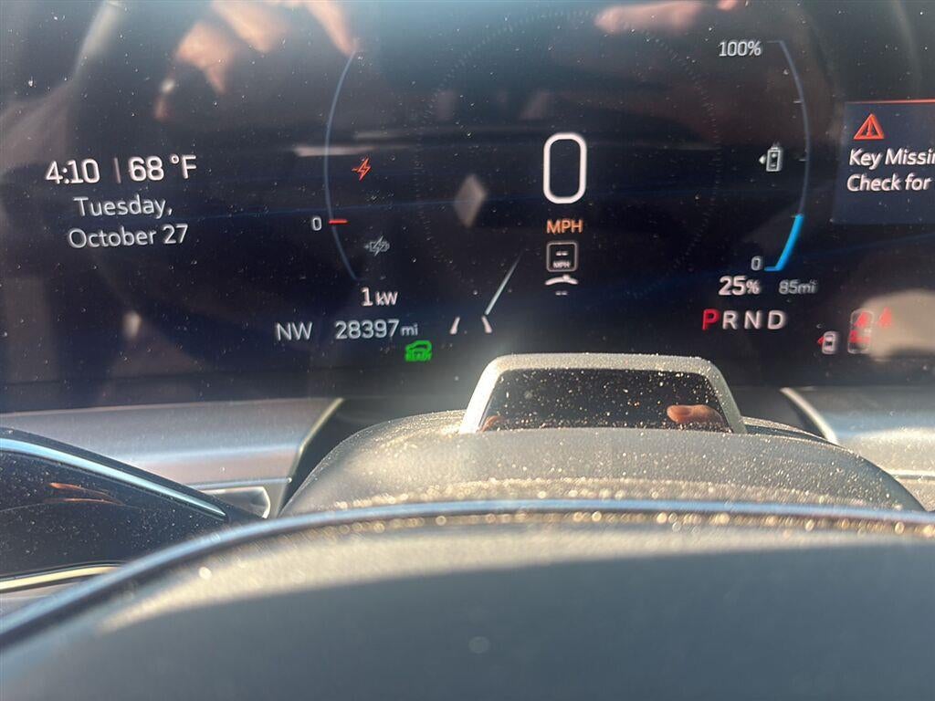 2024 Cadillac LYRIQ Sport 2
