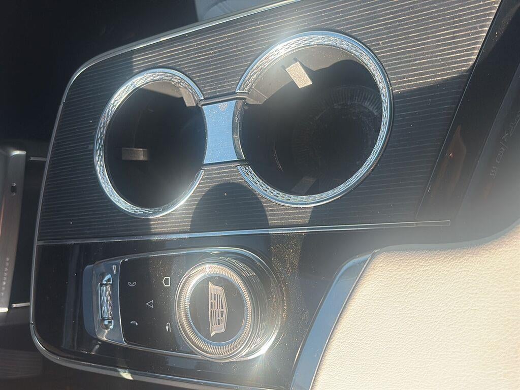 2024 Cadillac LYRIQ Sport 2