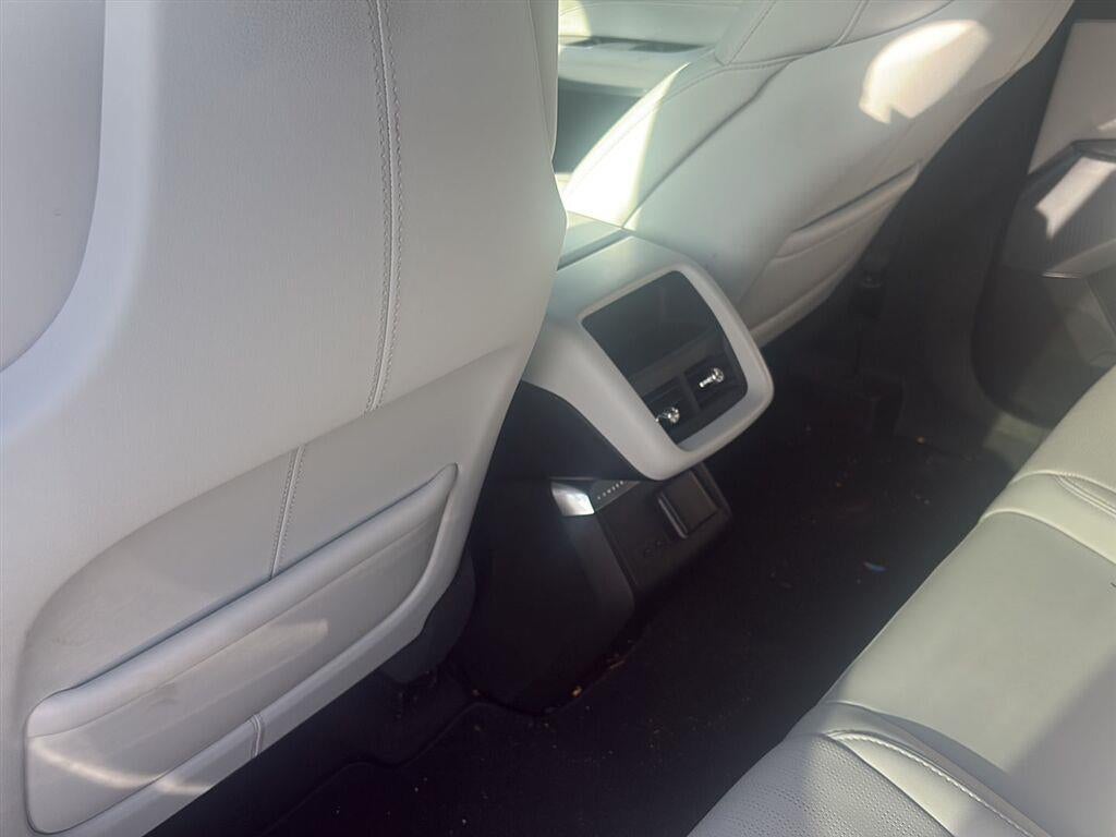 2024 Cadillac LYRIQ Sport 2