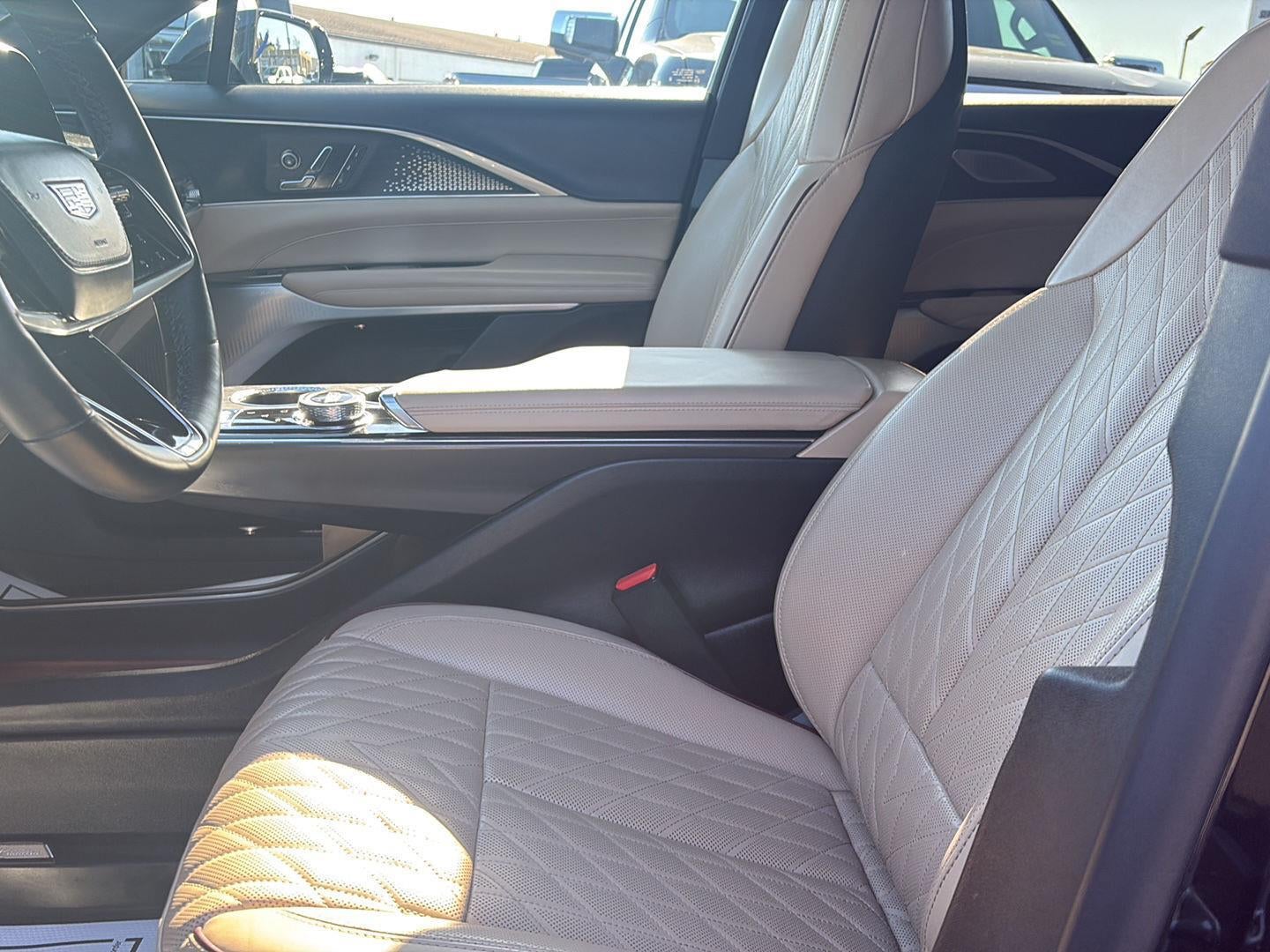 2024 Cadillac LYRIQ Sport 3