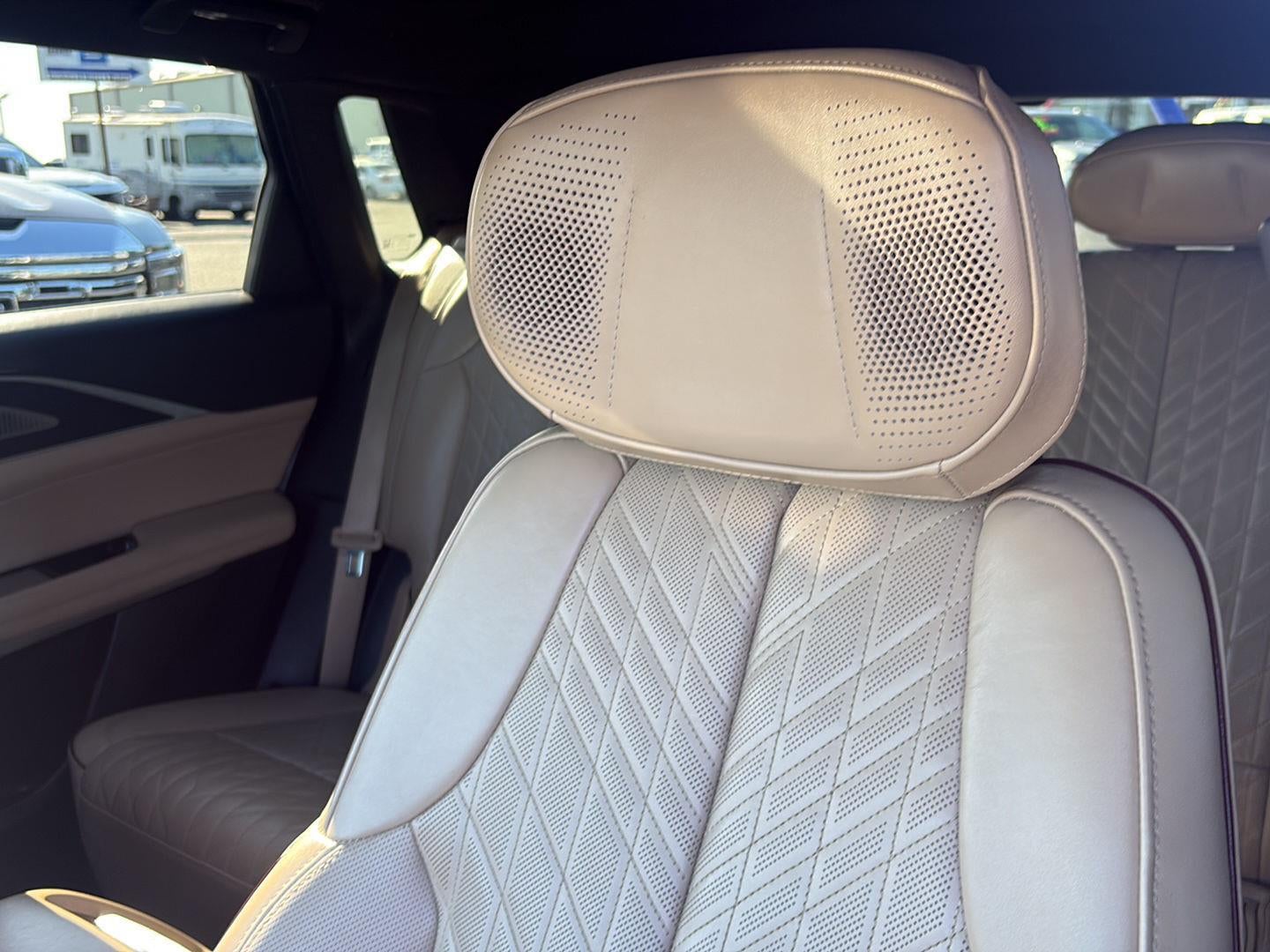 2024 Cadillac LYRIQ Sport 3