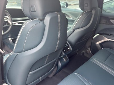 2024 Cadillac LYRIQ Sport 3