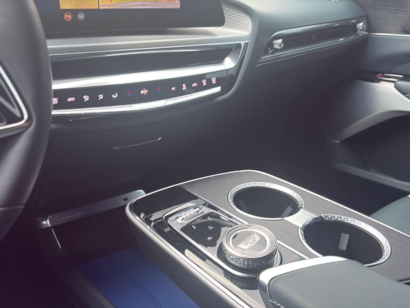 2024 Cadillac LYRIQ Sport 3