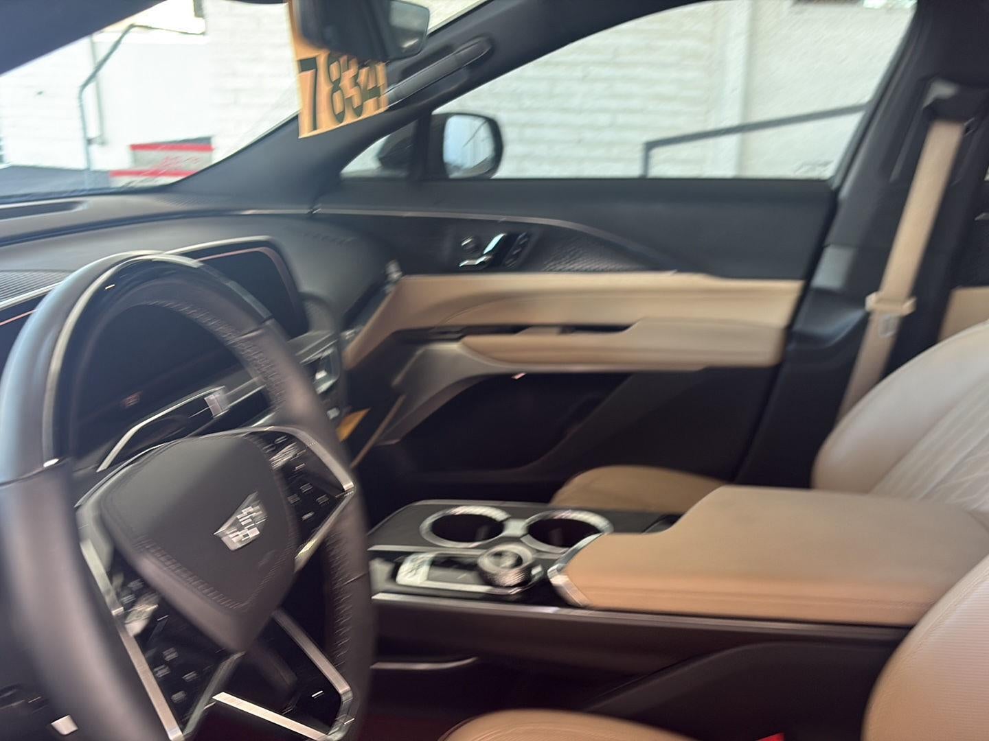 2024 Cadillac LYRIQ Sport 3