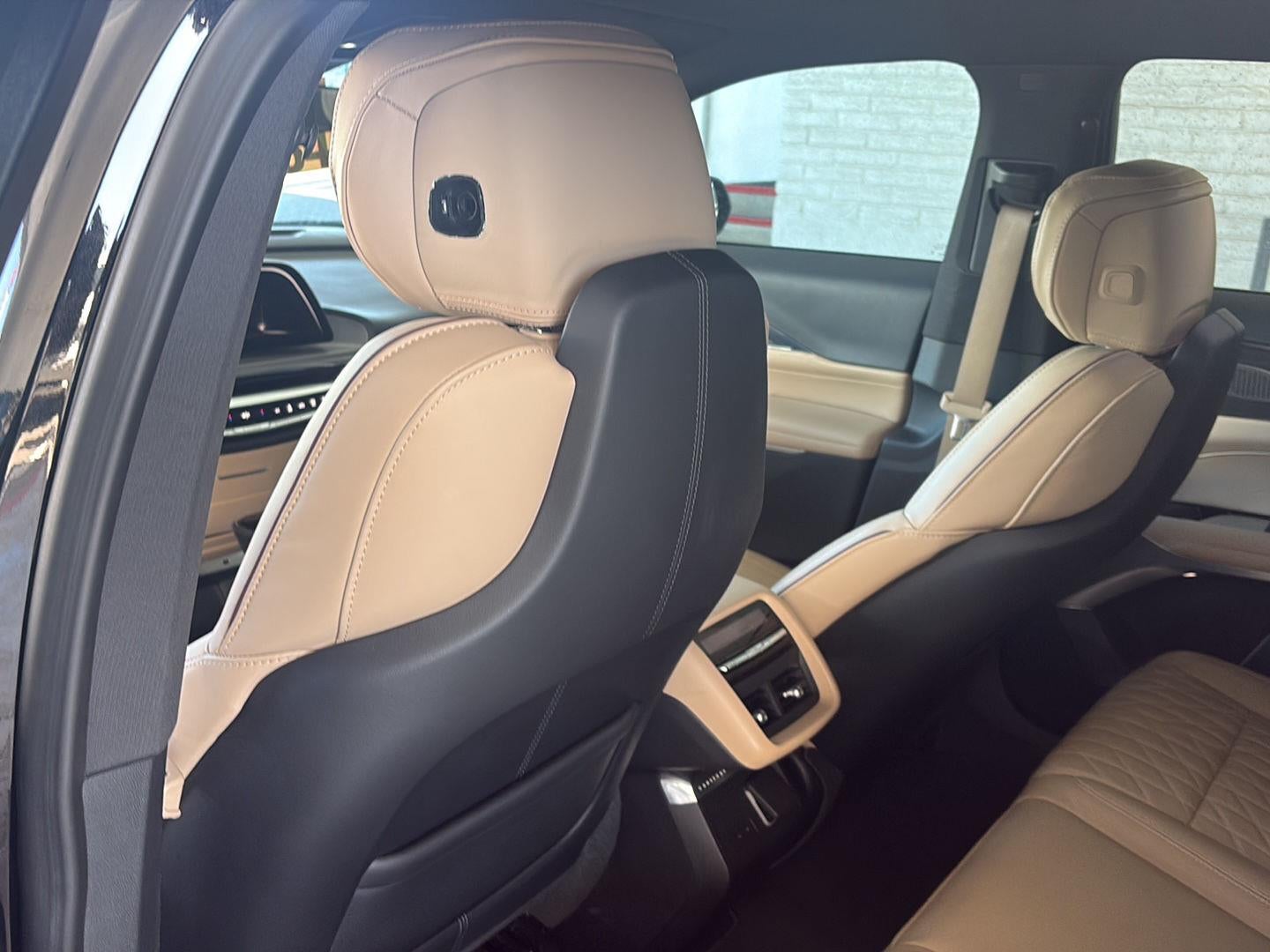 2024 Cadillac LYRIQ Sport 3