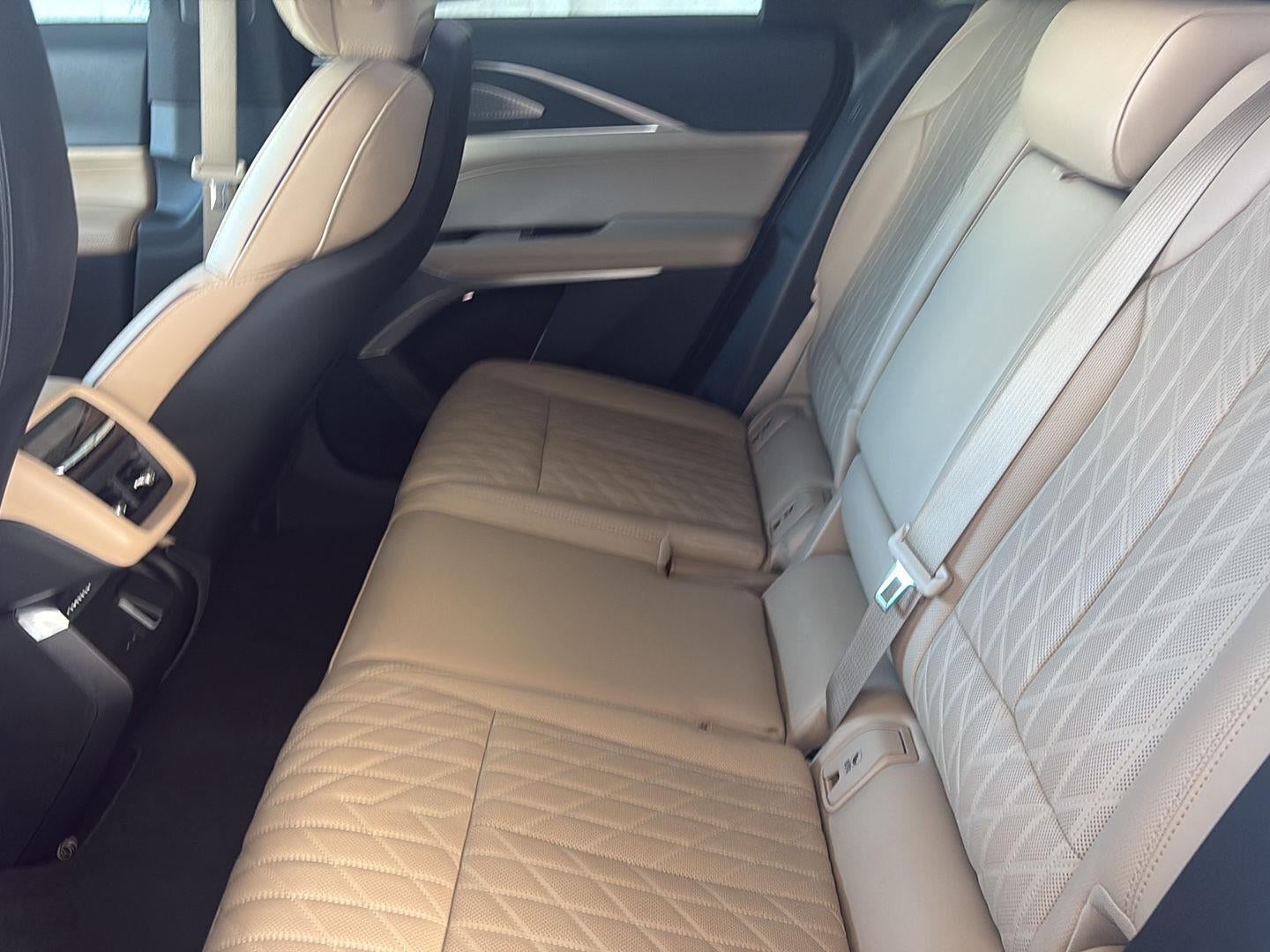 2024 Cadillac LYRIQ Sport 3