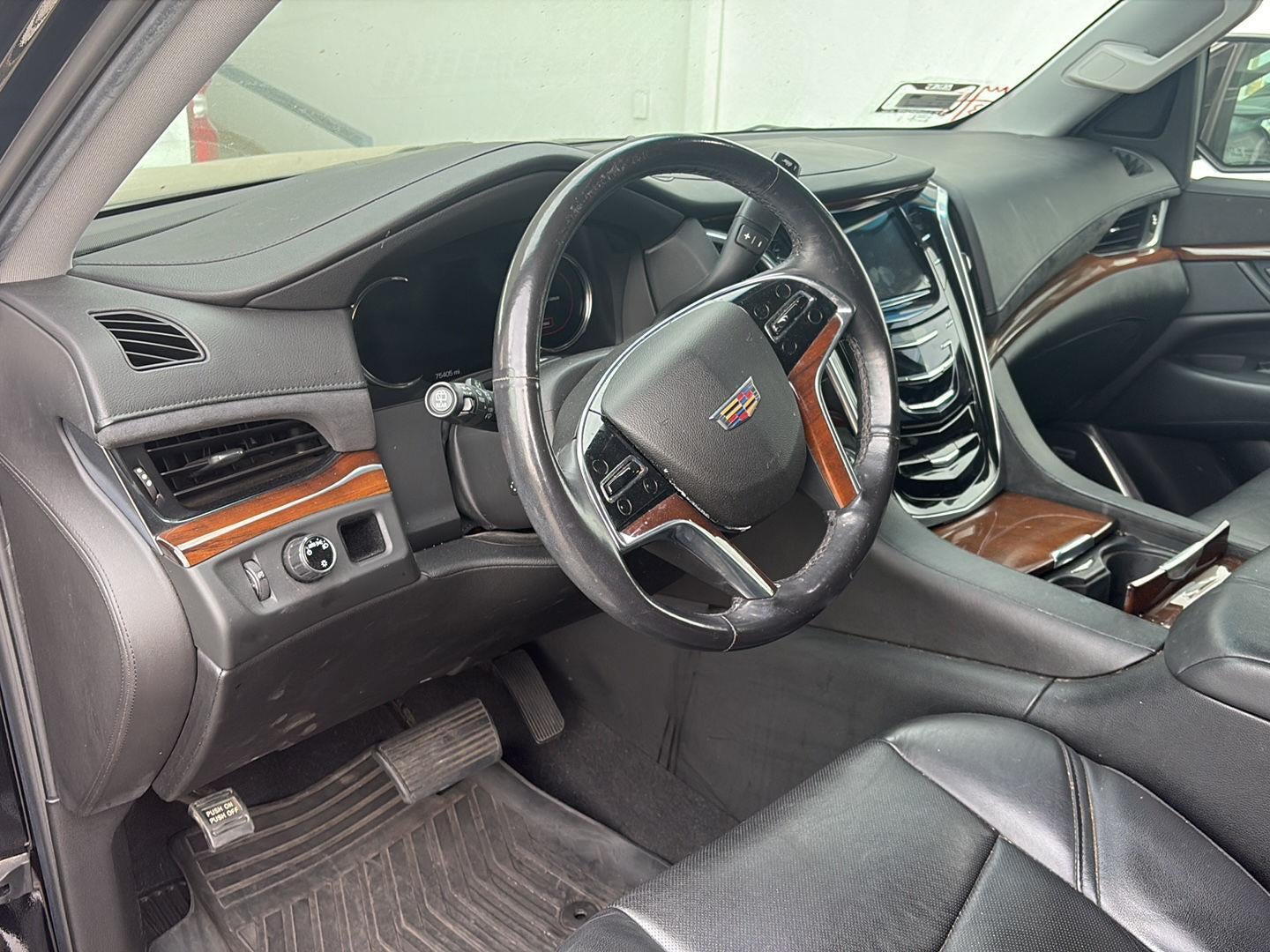 2018 Cadillac Escalade Base