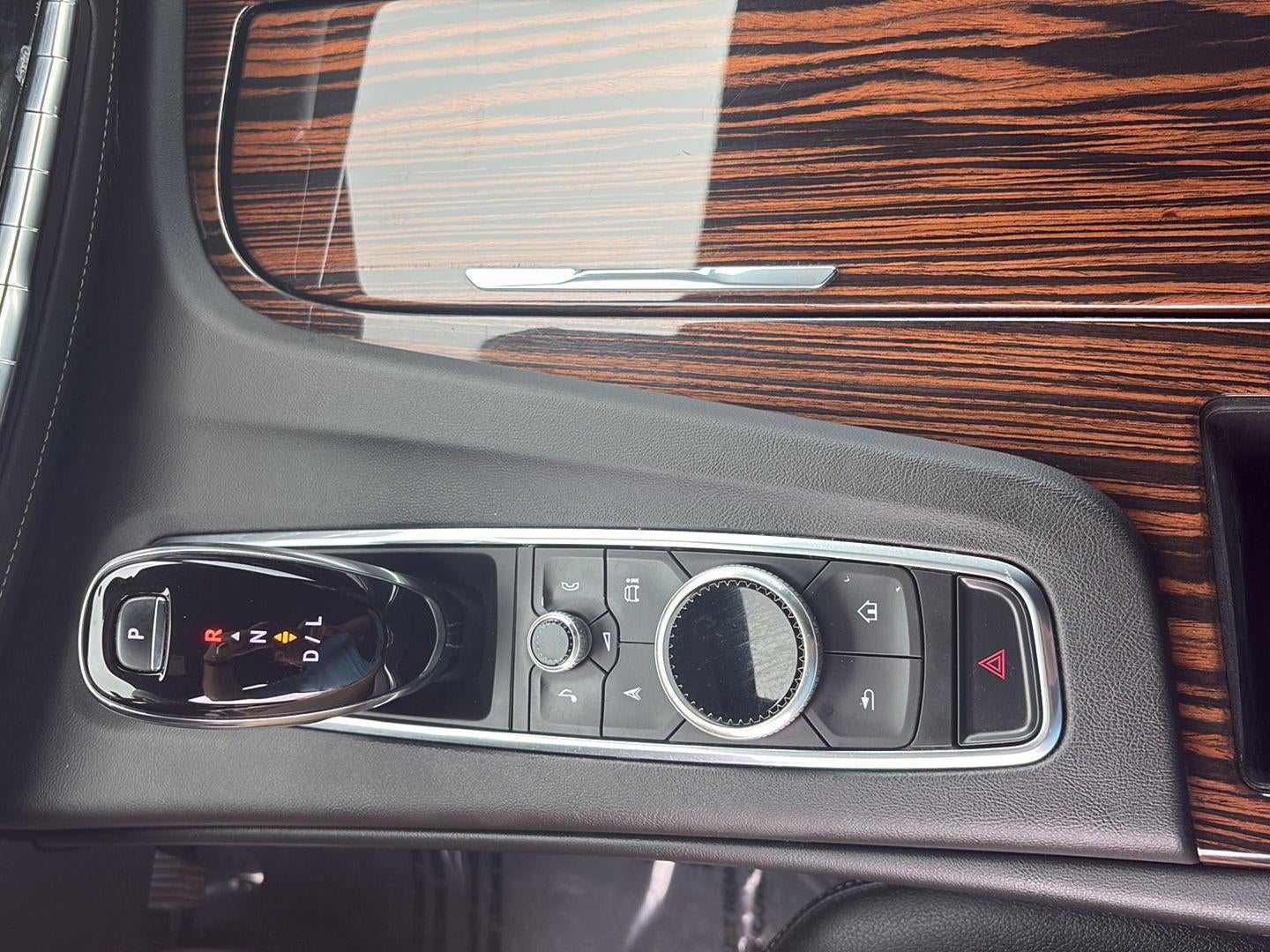 2024 Cadillac Escalade ESV Luxury