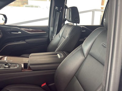 2022 Cadillac Escalade ESV Luxury