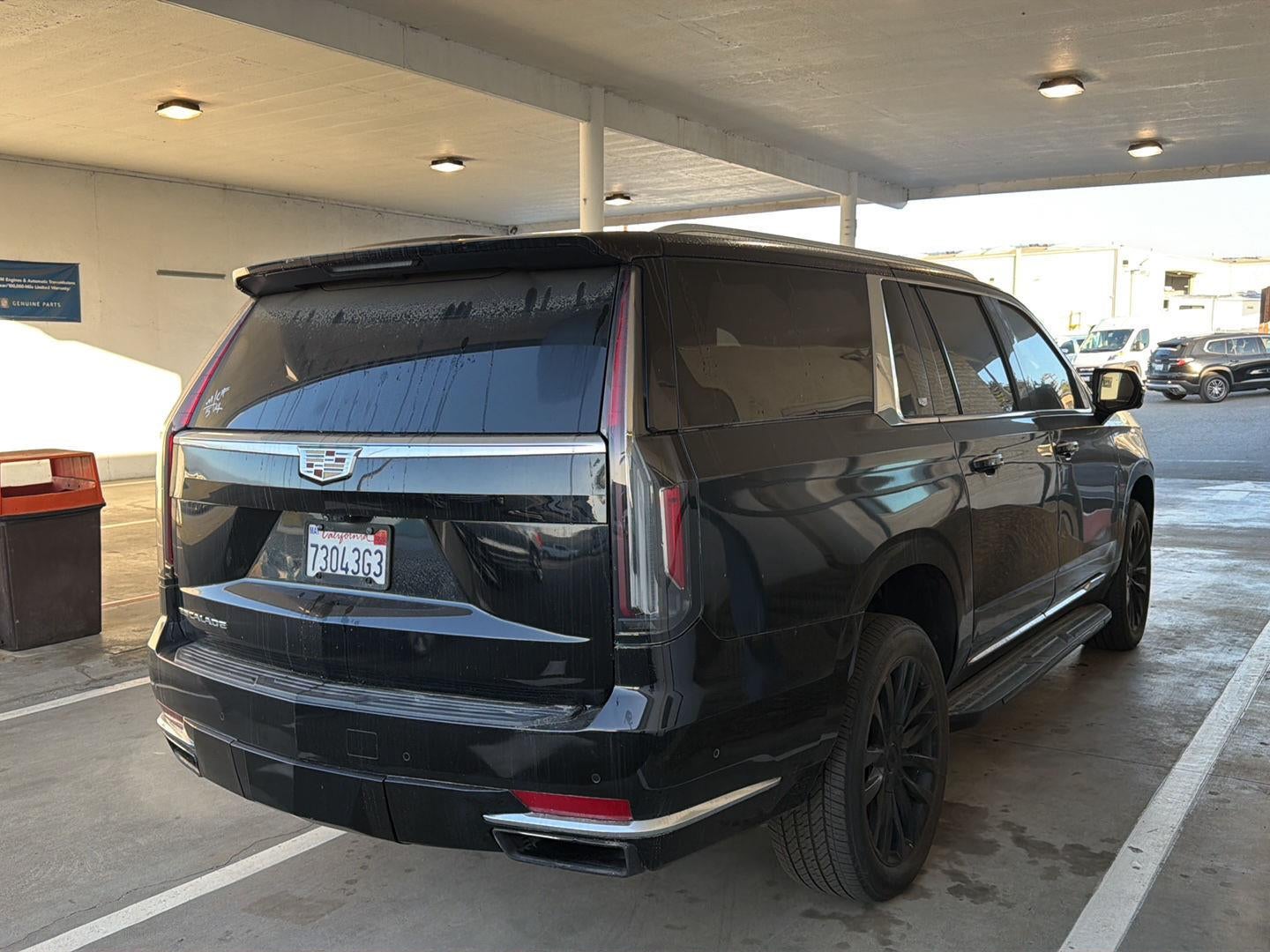 2022 Cadillac Escalade ESV Premium Luxury