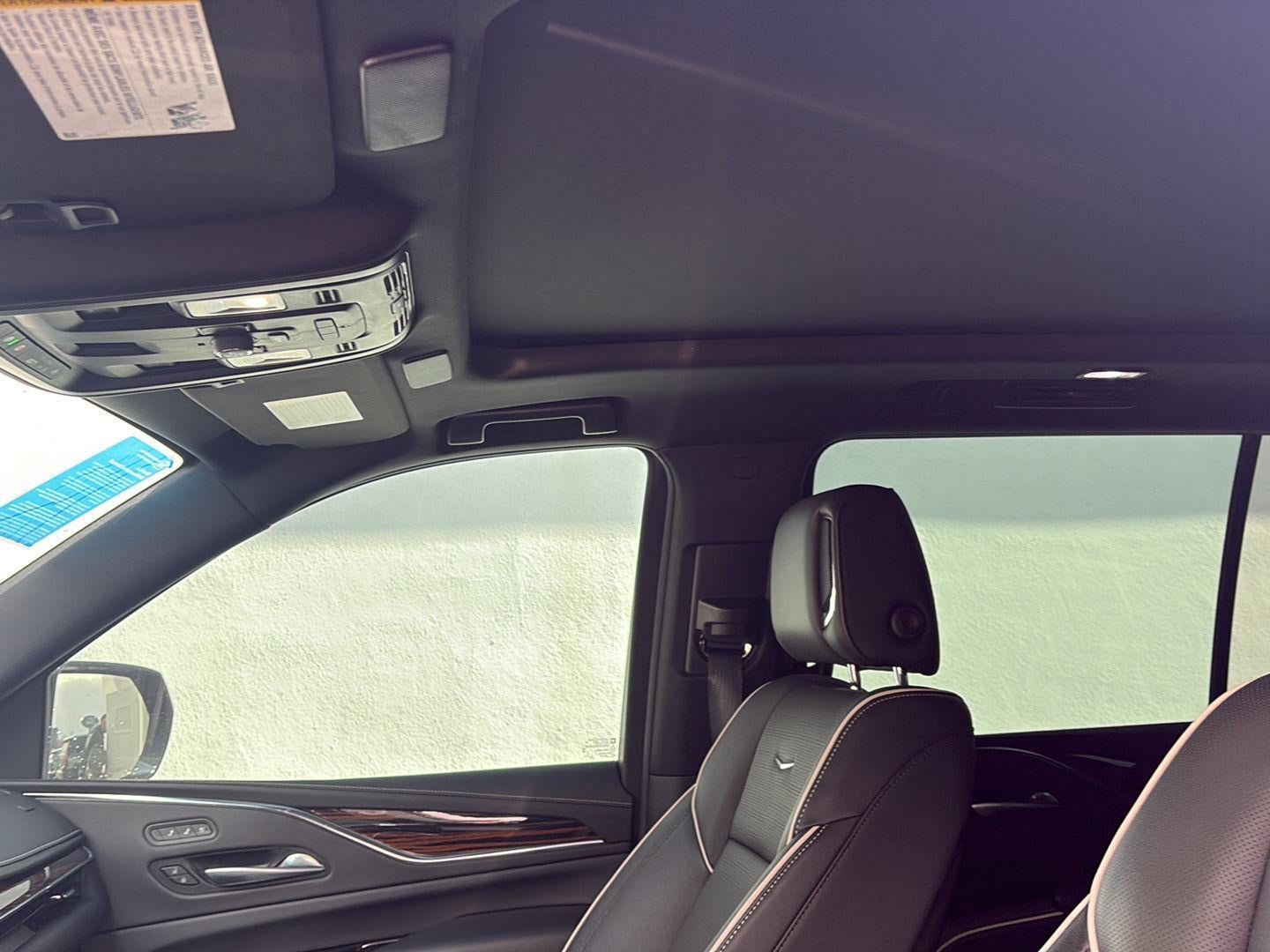 2023 Cadillac Escalade ESV Premium Luxury