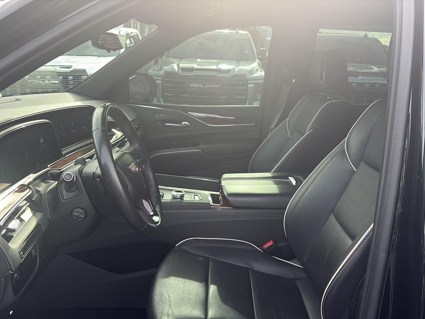 2023 Cadillac Escalade ESV Premium Luxury