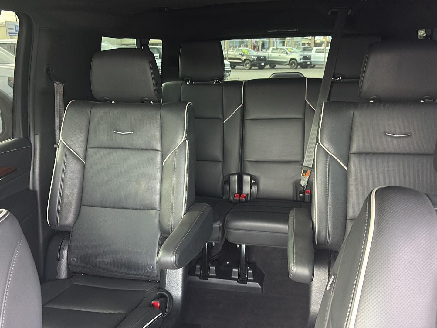 2023 Cadillac Escalade ESV Premium Luxury