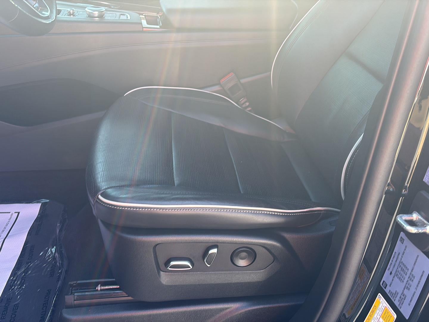 2022 Cadillac Escalade ESV Premium Luxury
