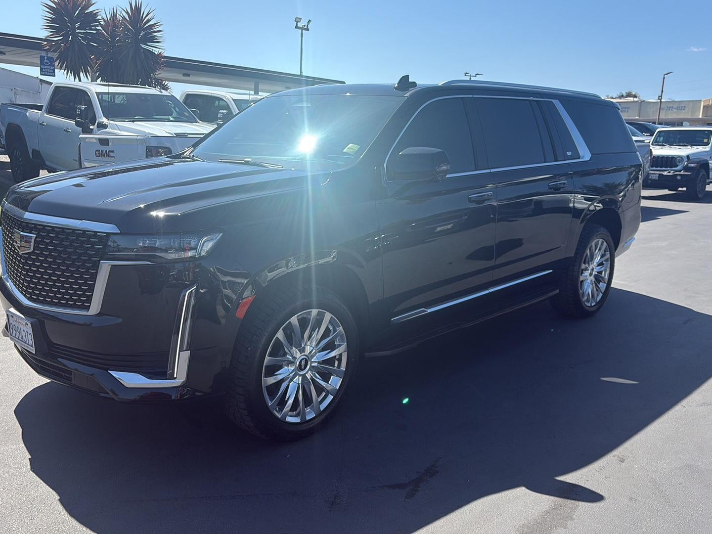 2022 Cadillac Escalade ESV Premium Luxury