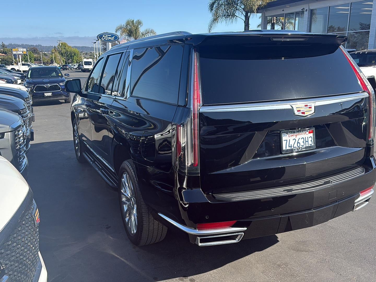 2023 Cadillac Escalade ESV Premium Luxury