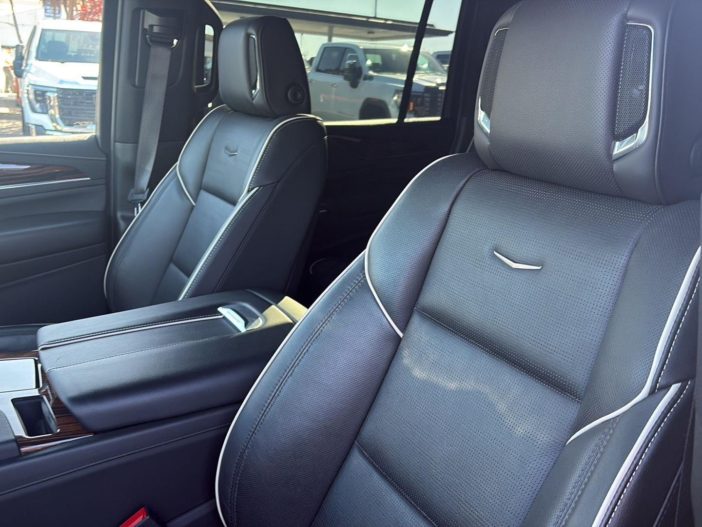 2023 Cadillac Escalade ESV Premium Luxury