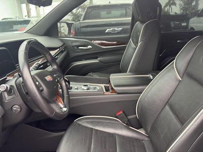 2023 Cadillac Escalade ESV Premium Luxury
