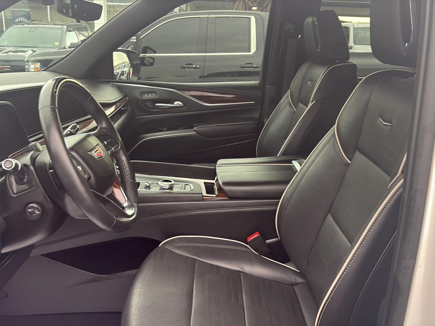 2023 Cadillac Escalade Premium Luxury