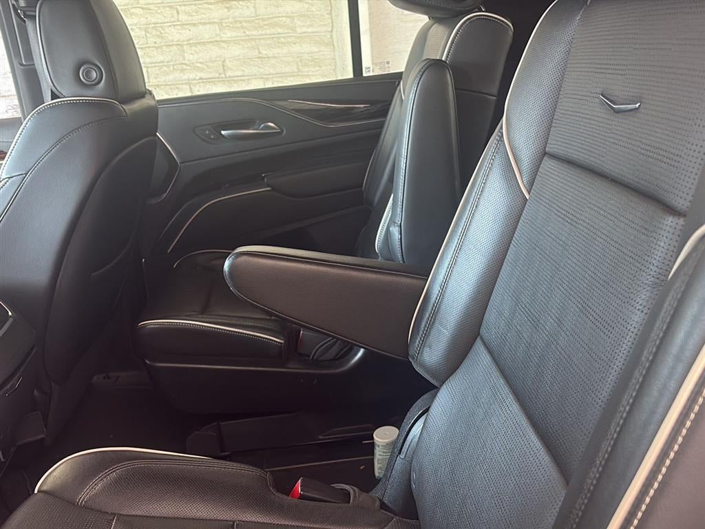 2022 Cadillac Escalade Sport